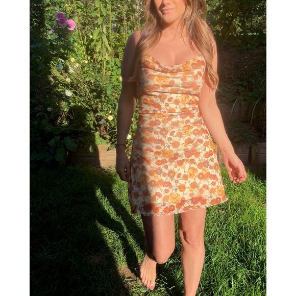 Peach Floral Ruched Retro 70s color way Mini Dress — 90s Cut, XS - Picture 2 of 8